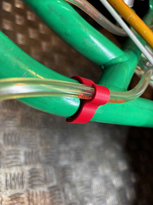 Clips de Fixation pour Durite Essence châssis 30mm ou 32mm