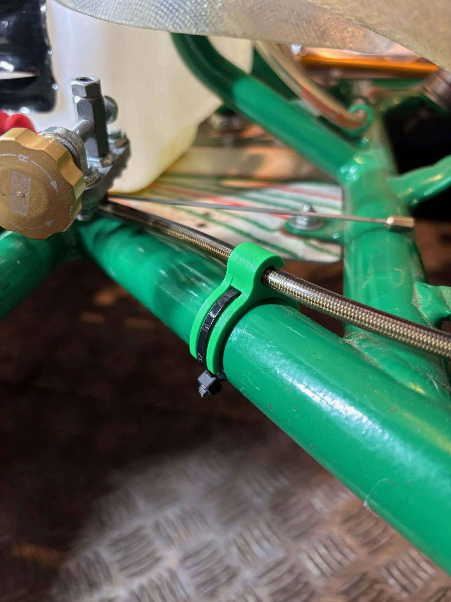 Clips sécurisé durite de Frein châssis 30mm ou 32mm